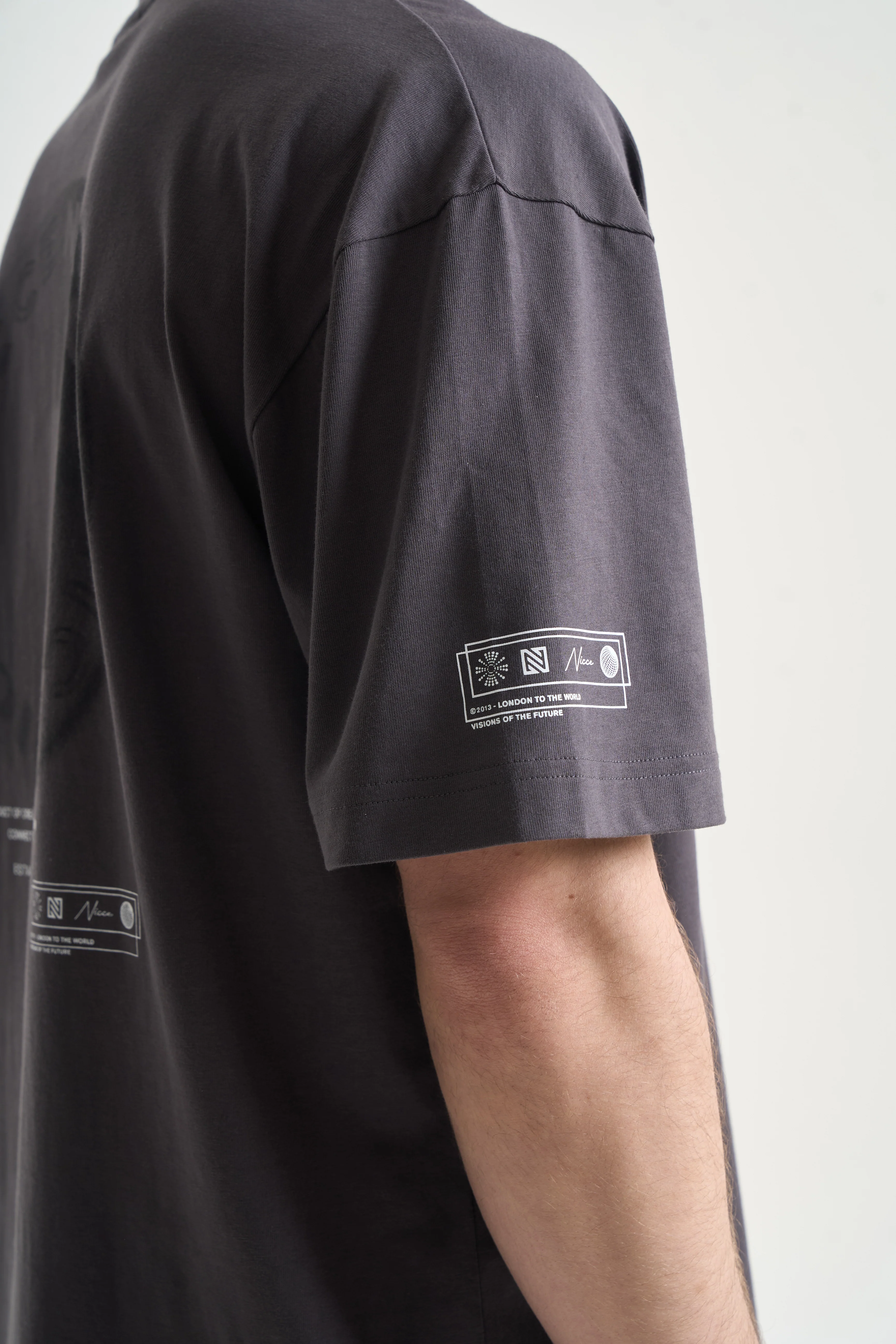 NICCE Mens Ambit T-Shirt | Coal - Image 7