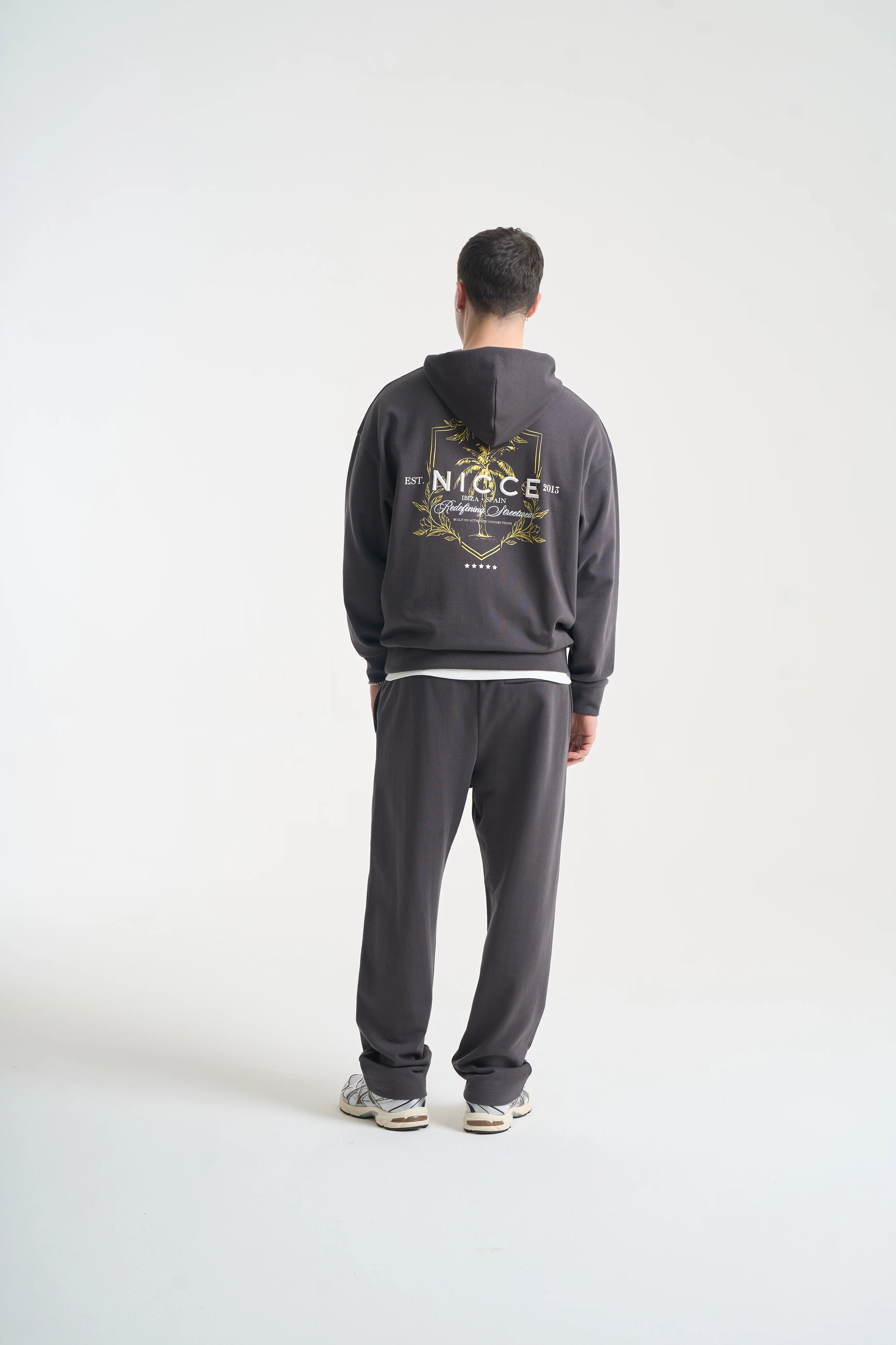 NICCE Mens Cresta Hoodie | Coal - Image 10