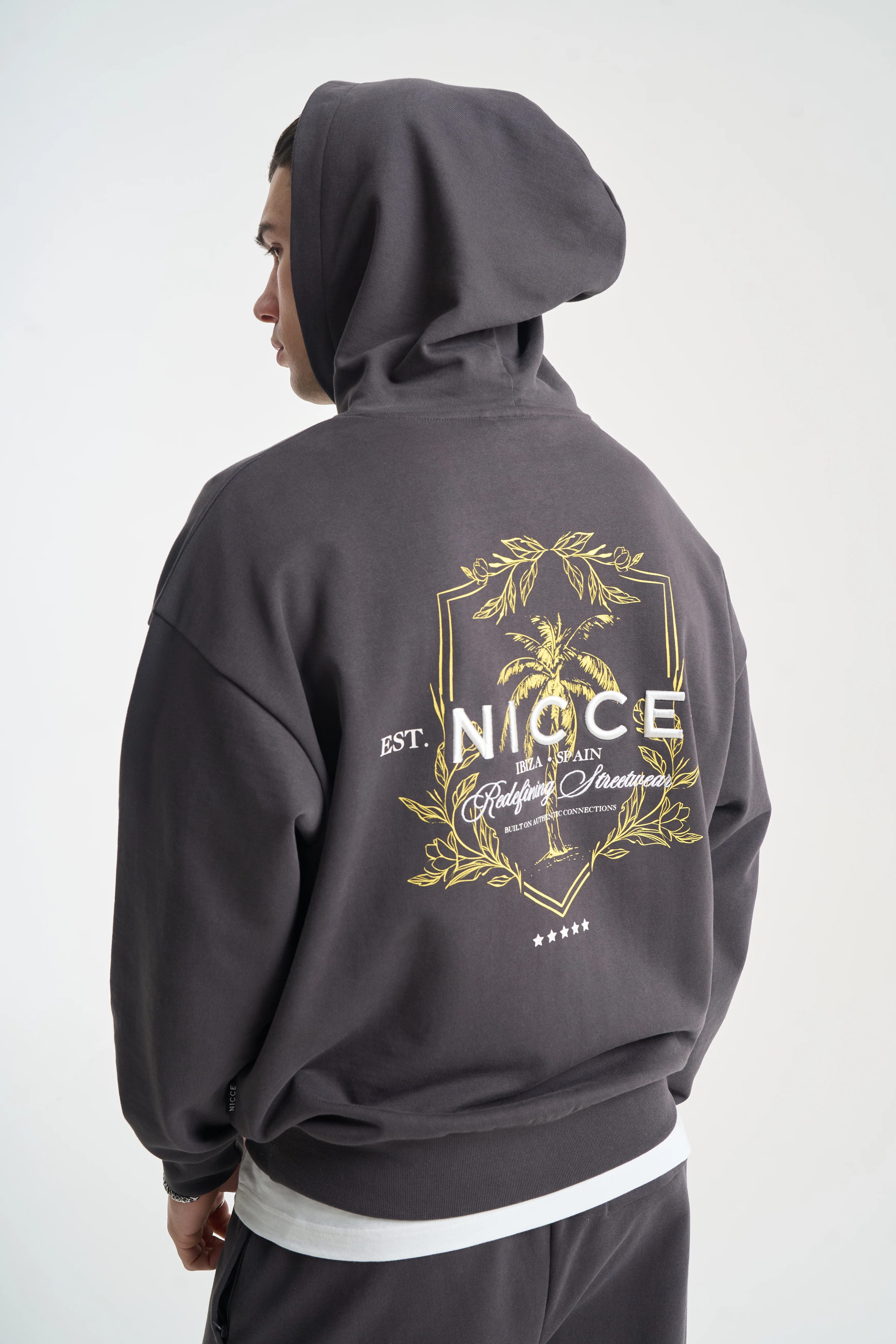 NICCE Mens Cresta Hoodie | Coal - Image 11