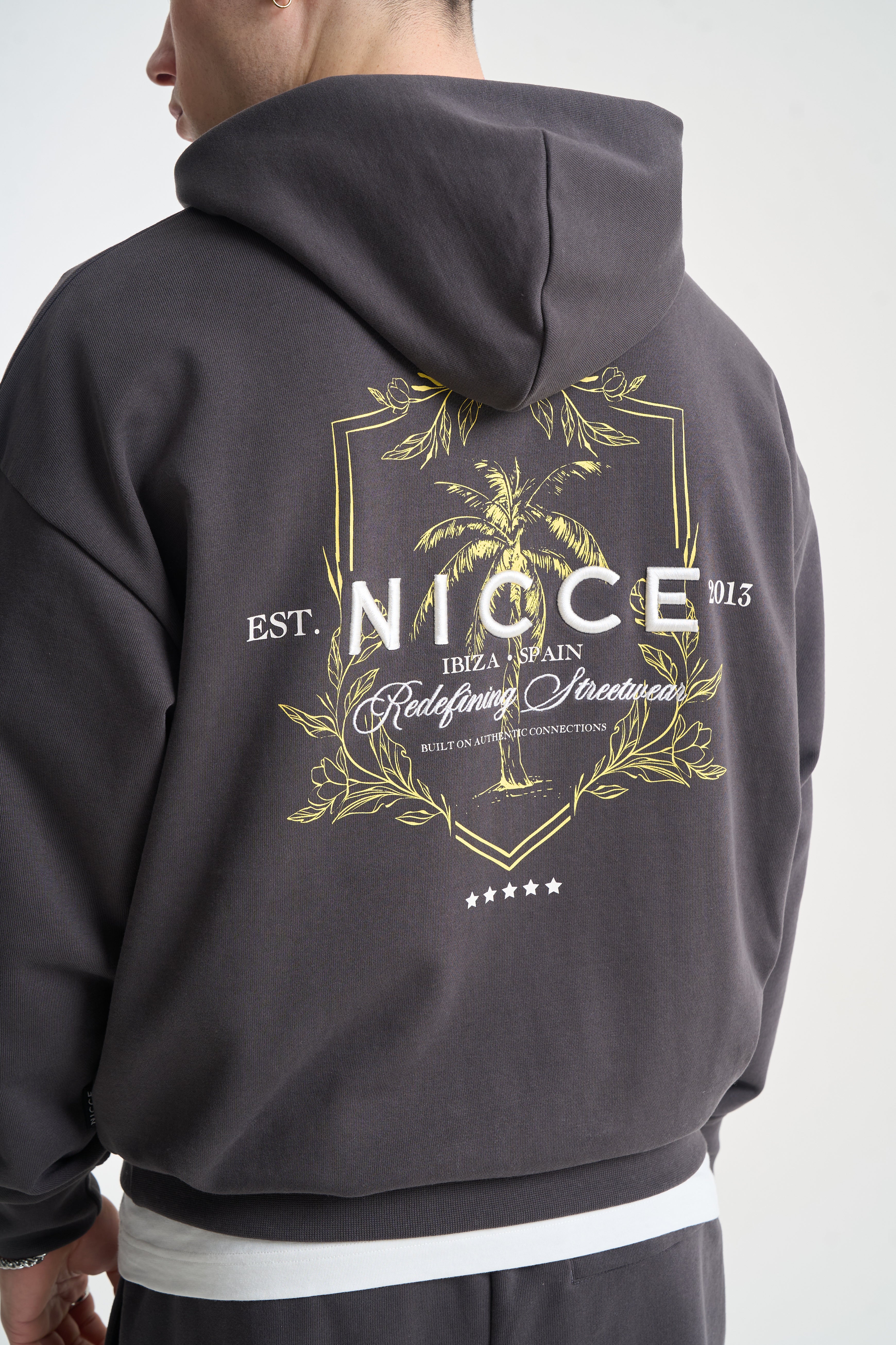 NICCE Mens Cresta Hoodie | Coal - Image 4