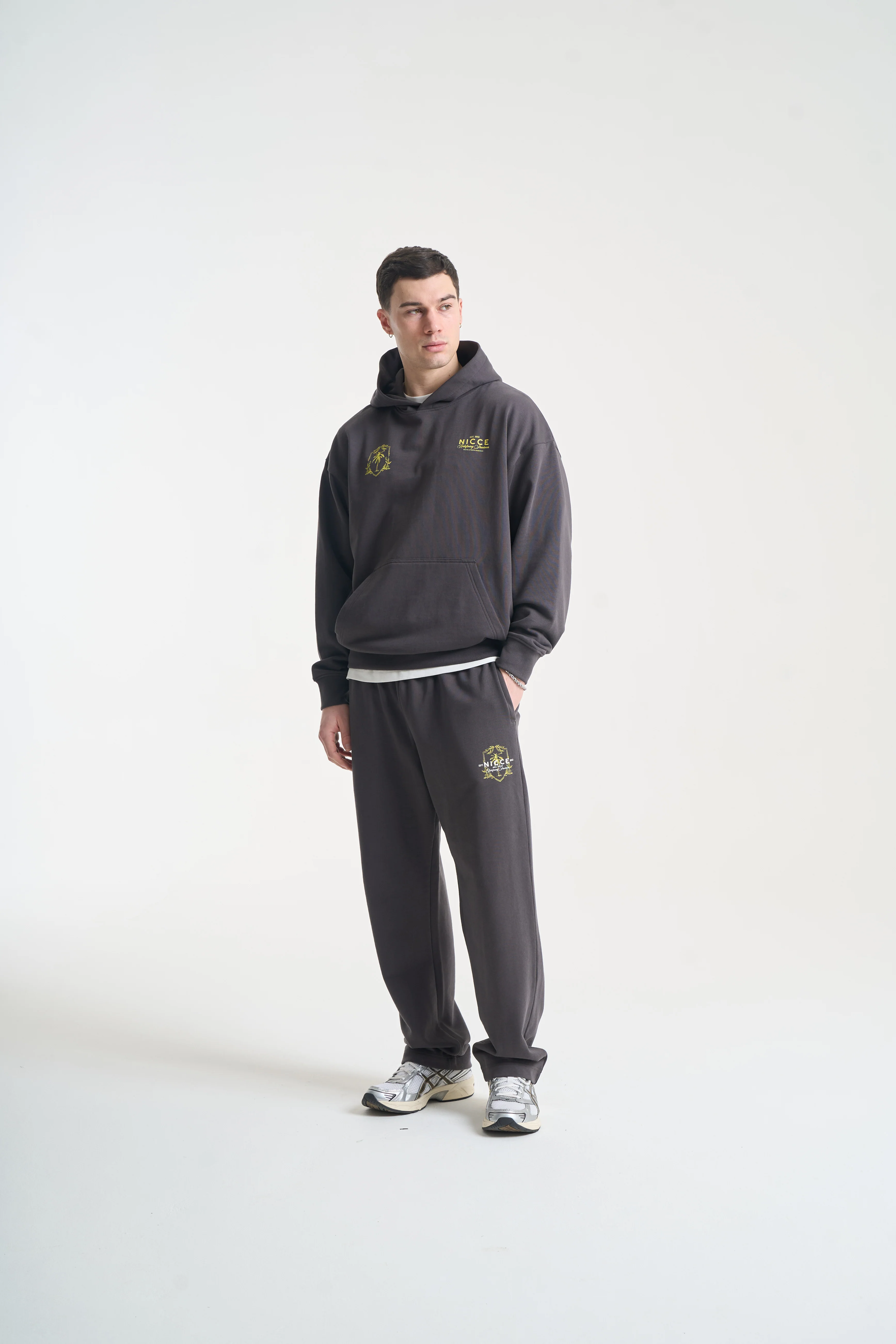 NICCE Mens Cresta Hoodie | Coal - Image 9