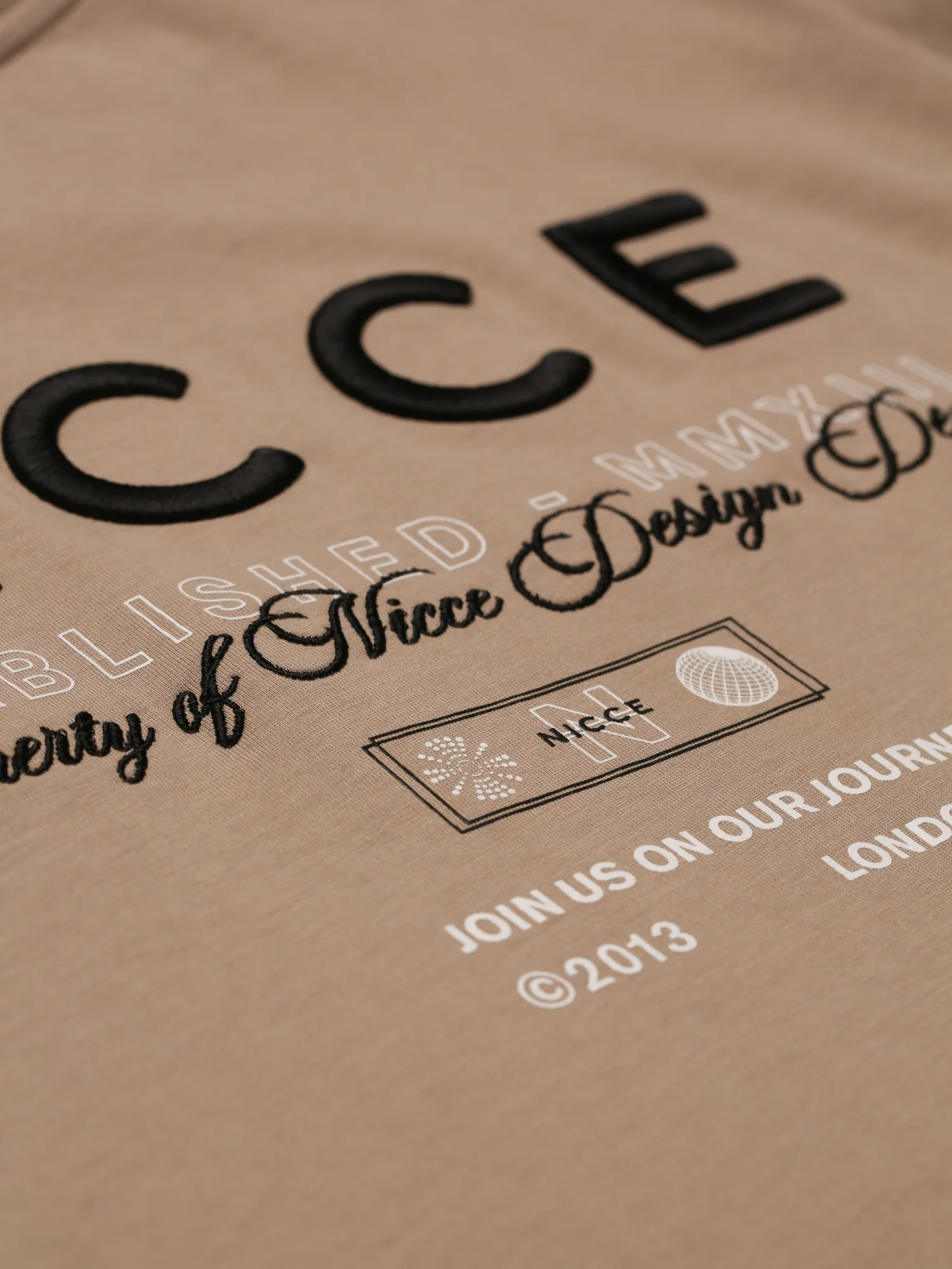 NICCE Mens Meridian T-Shirt | Taupe Zeal - Image 9